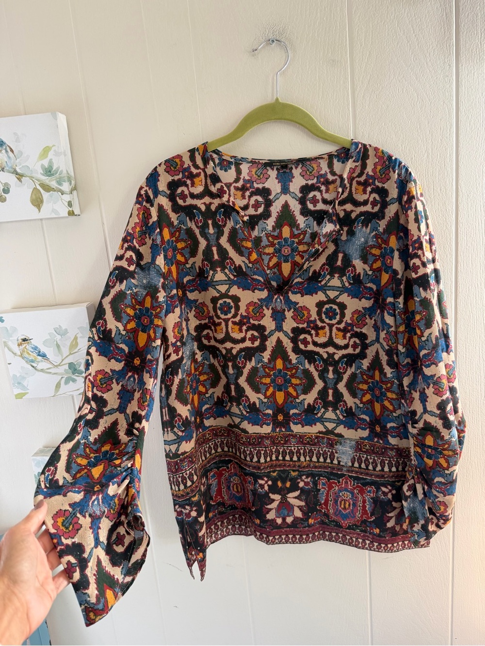 Kobi Halperin 100% Silk Tapestry Floral Blouse M Ruffle Cuff Boho Border Print